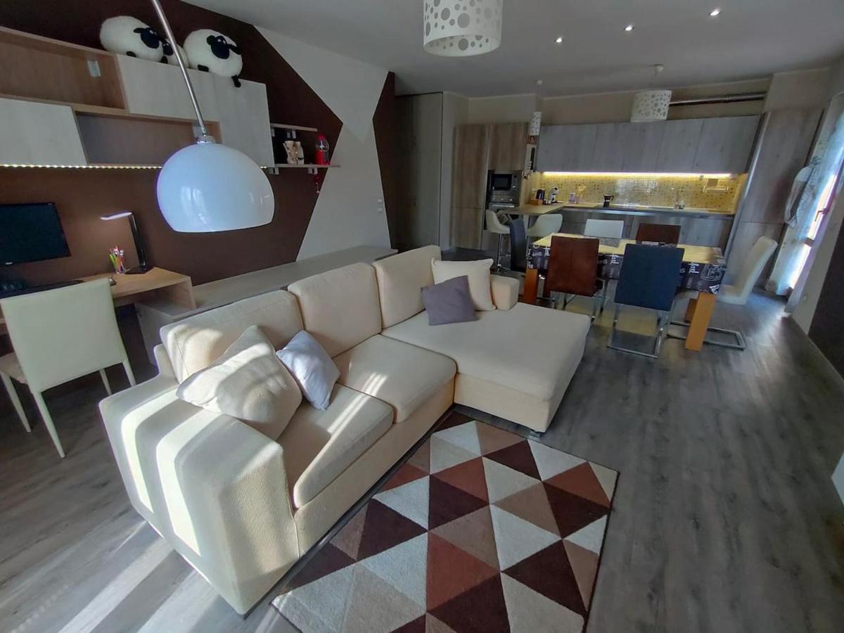 Appartamento Chentre En Ville - A 2 Passi Dal Centro - Parcheggio Gratuito - Cir-Vda-Aosta-0073 Eksteriør billede