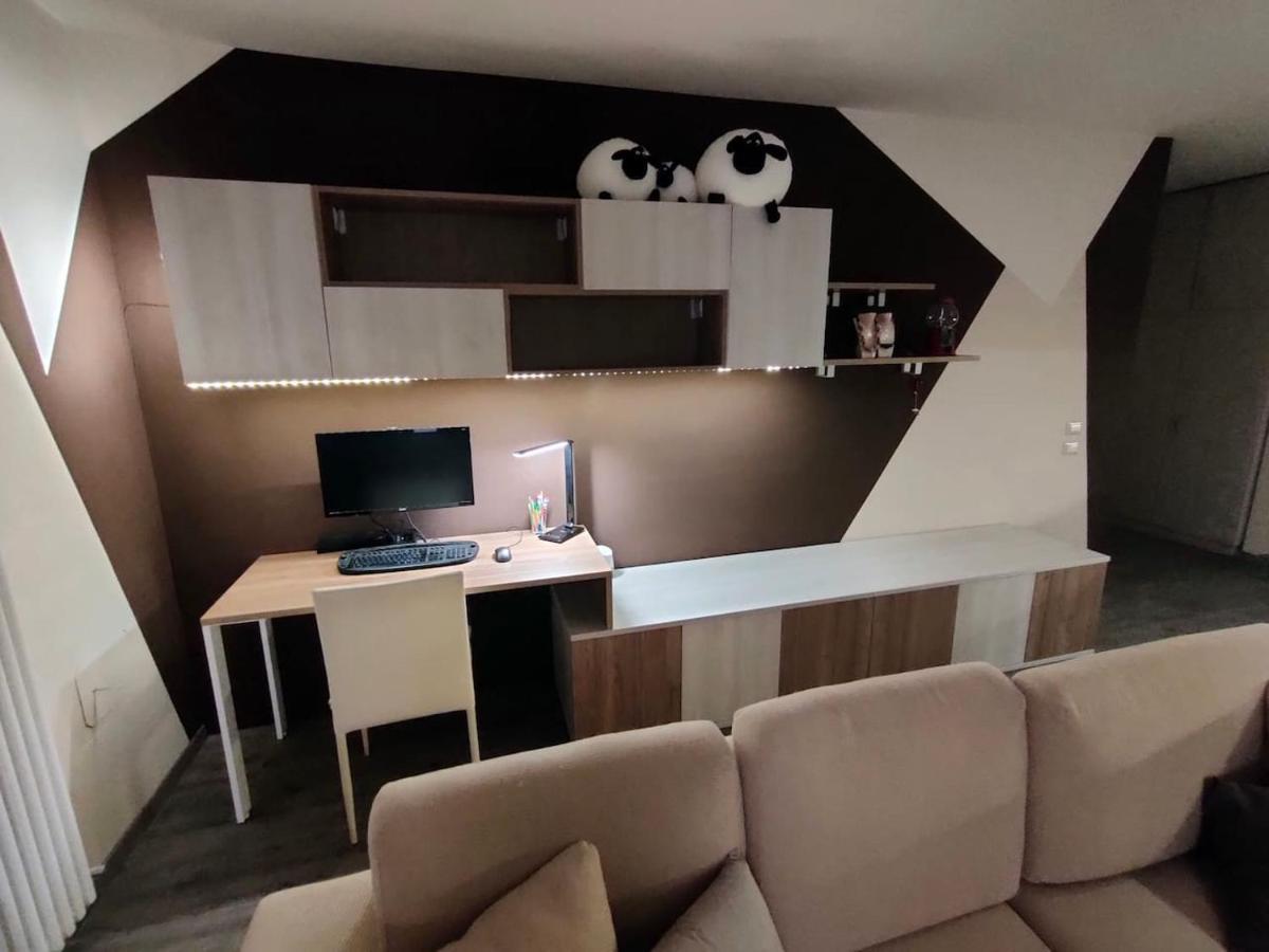 Appartamento Chentre En Ville - A 2 Passi Dal Centro - Parcheggio Gratuito - Cir-Vda-Aosta-0073 Eksteriør billede