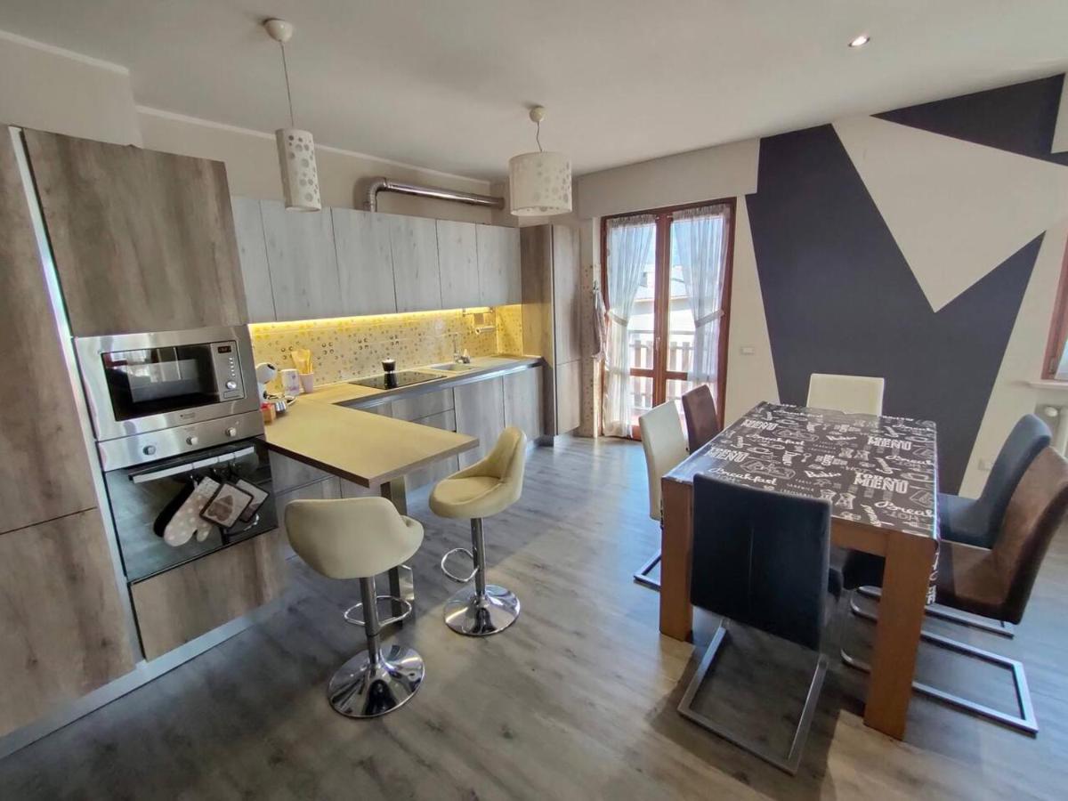 Appartamento Chentre En Ville - A 2 Passi Dal Centro - Parcheggio Gratuito - Cir-Vda-Aosta-0073 Eksteriør billede