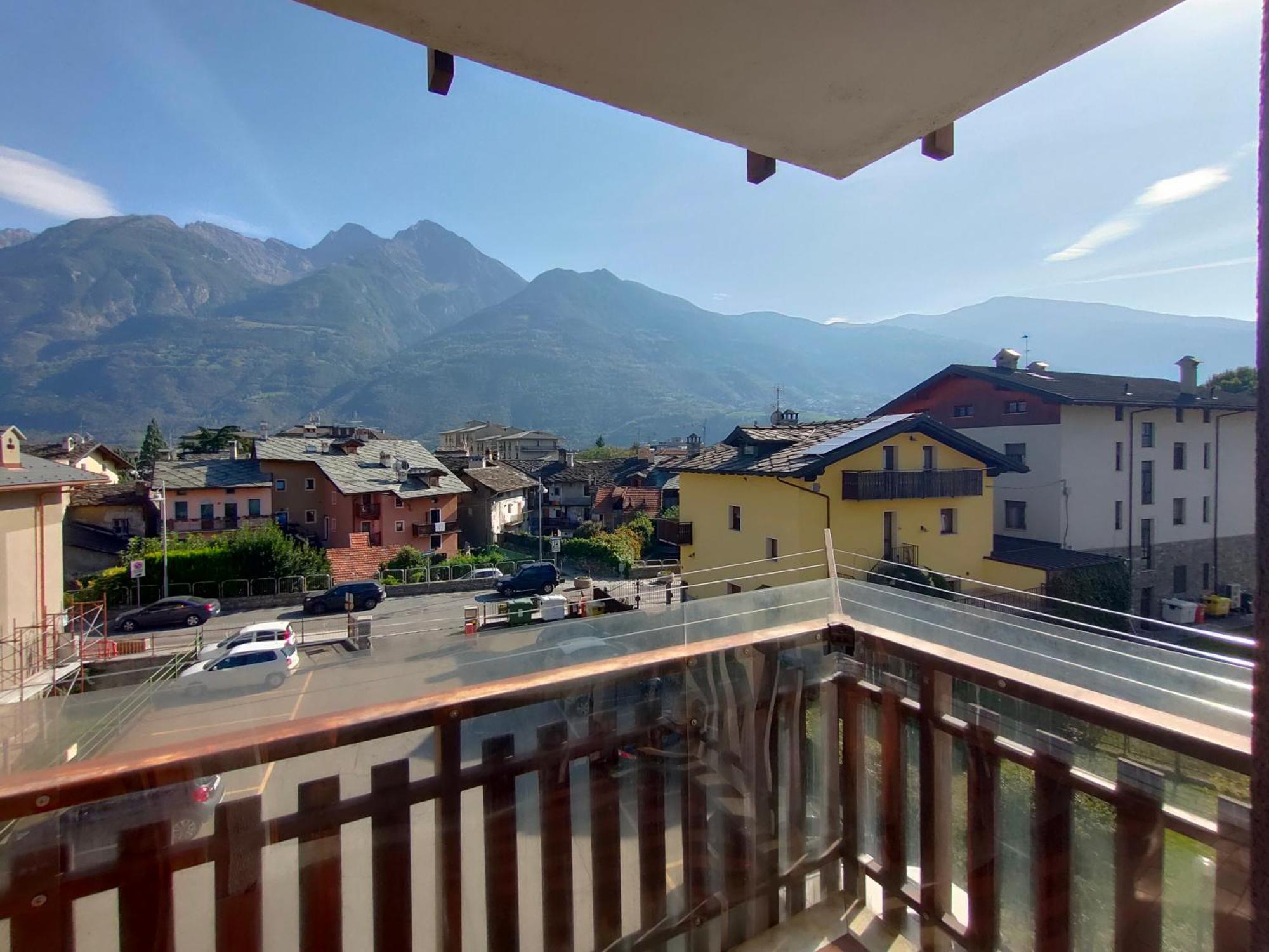 Appartamento Chentre En Ville - A 2 Passi Dal Centro - Parcheggio Gratuito - Cir-Vda-Aosta-0073 Eksteriør billede